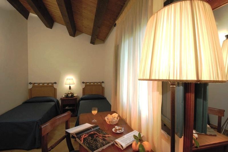 Hotel Relais Angimbe Калатафими Екстериор снимка